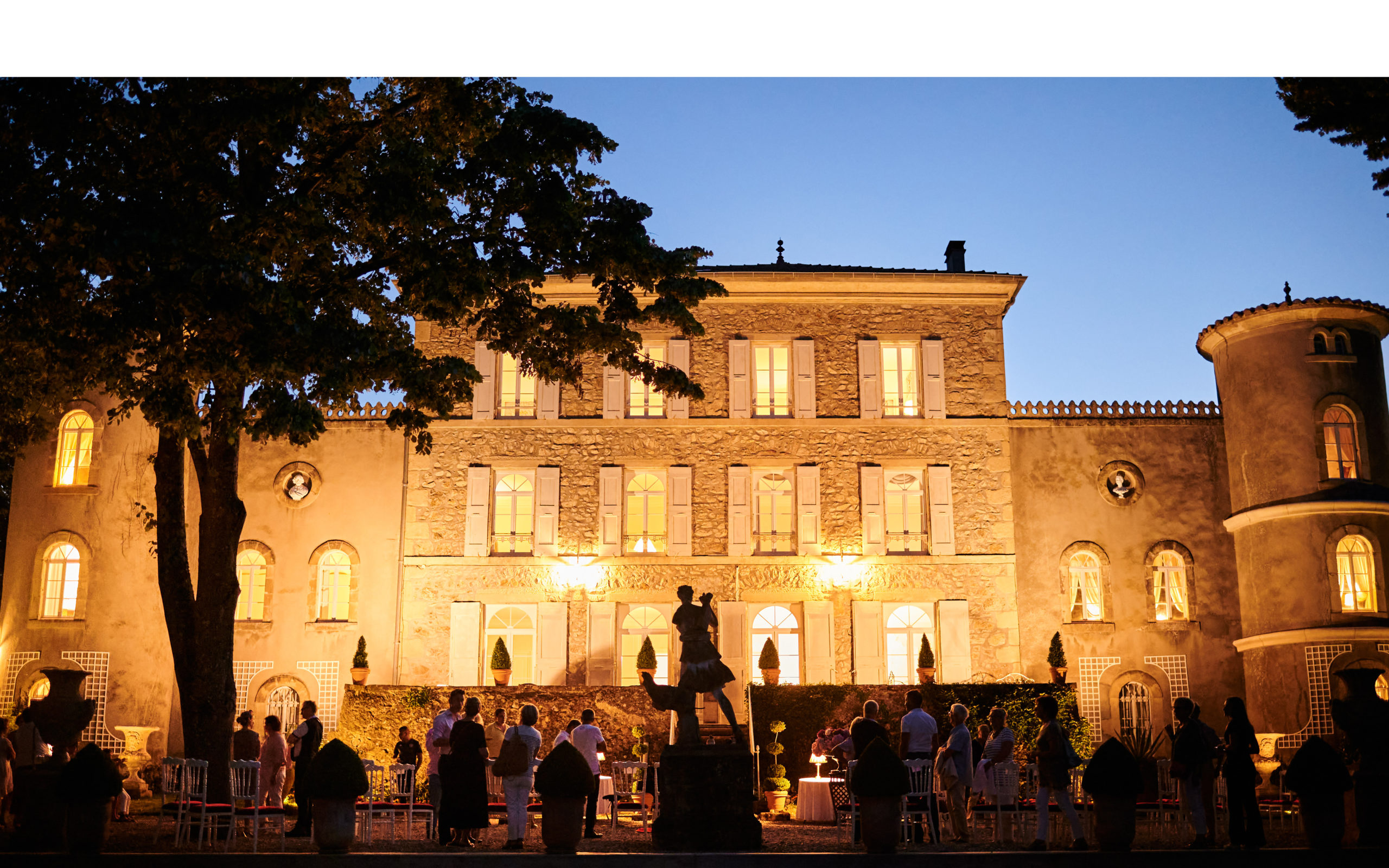 La magie du chateau Chavagnac quand la nuit tombe