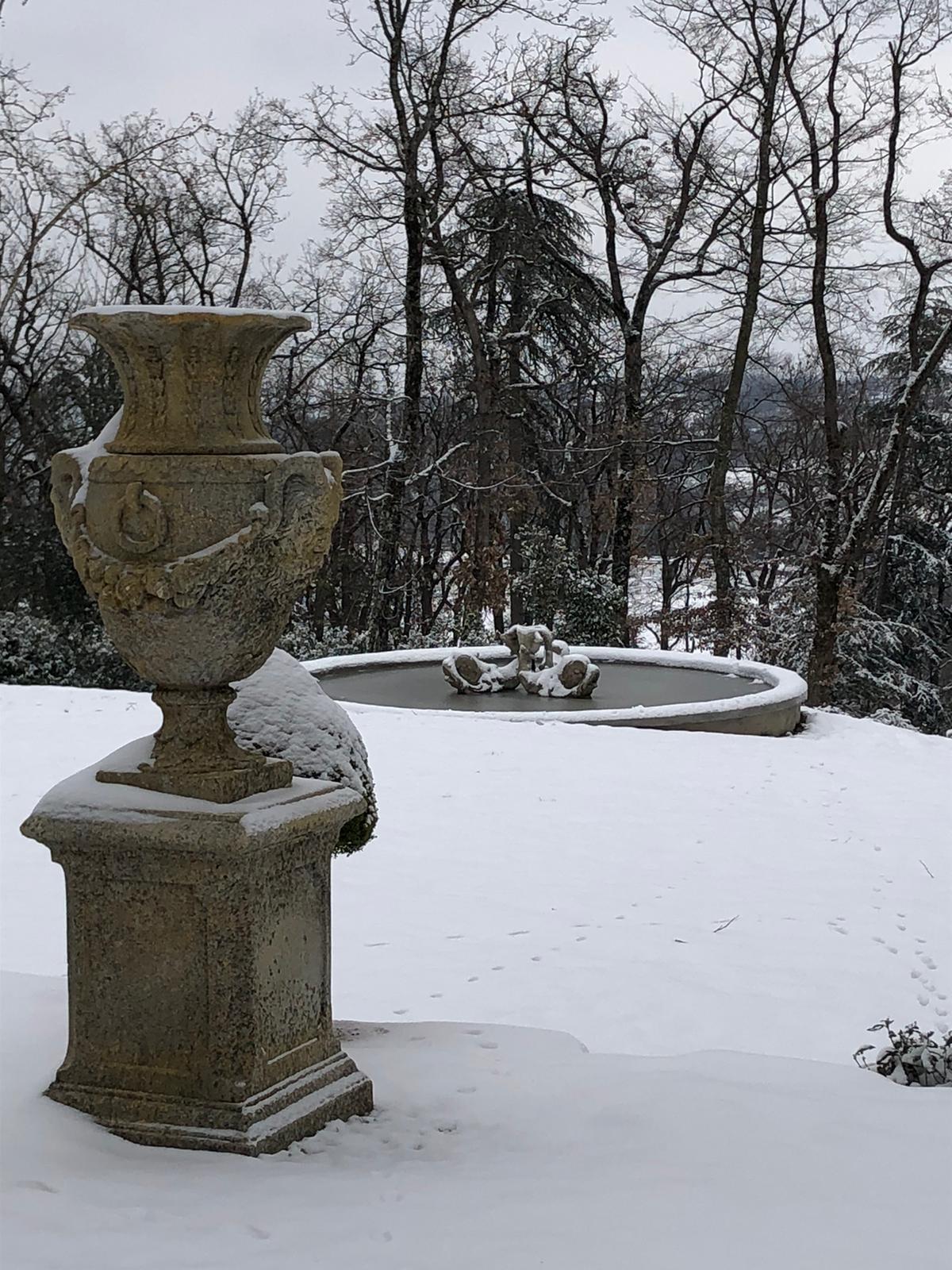 neige sur le jardin